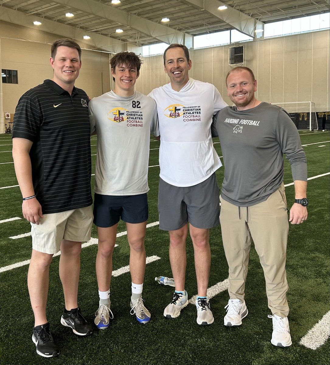 Thaddeus Huckeba tweet media