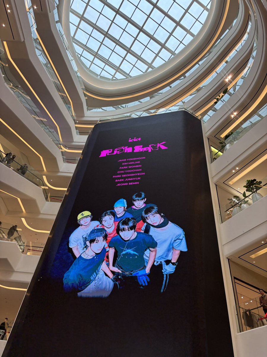 mu.·⑅ tweet media