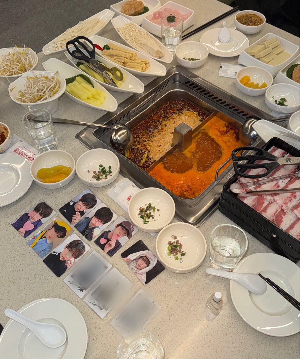 mu.·⑅ tweet media