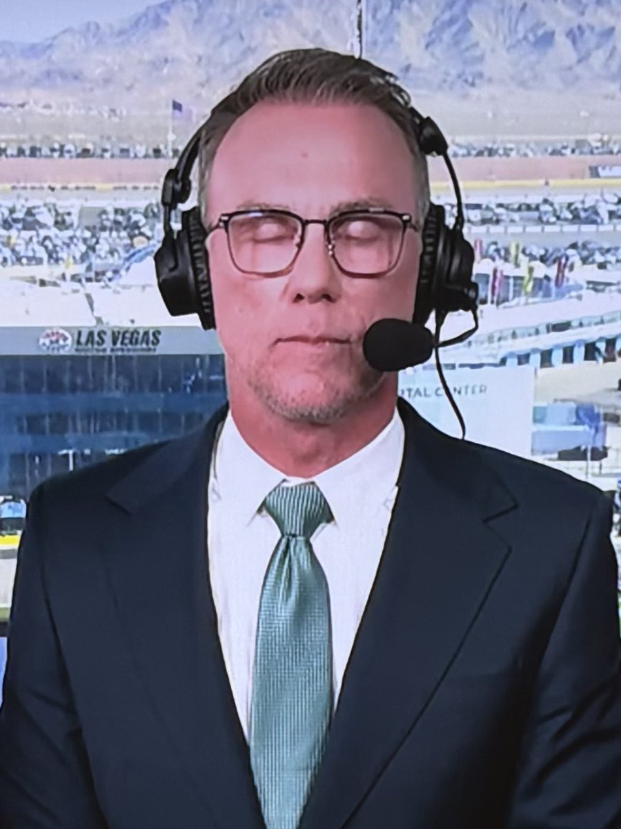 DennyDeliversYT 📦 tweet media