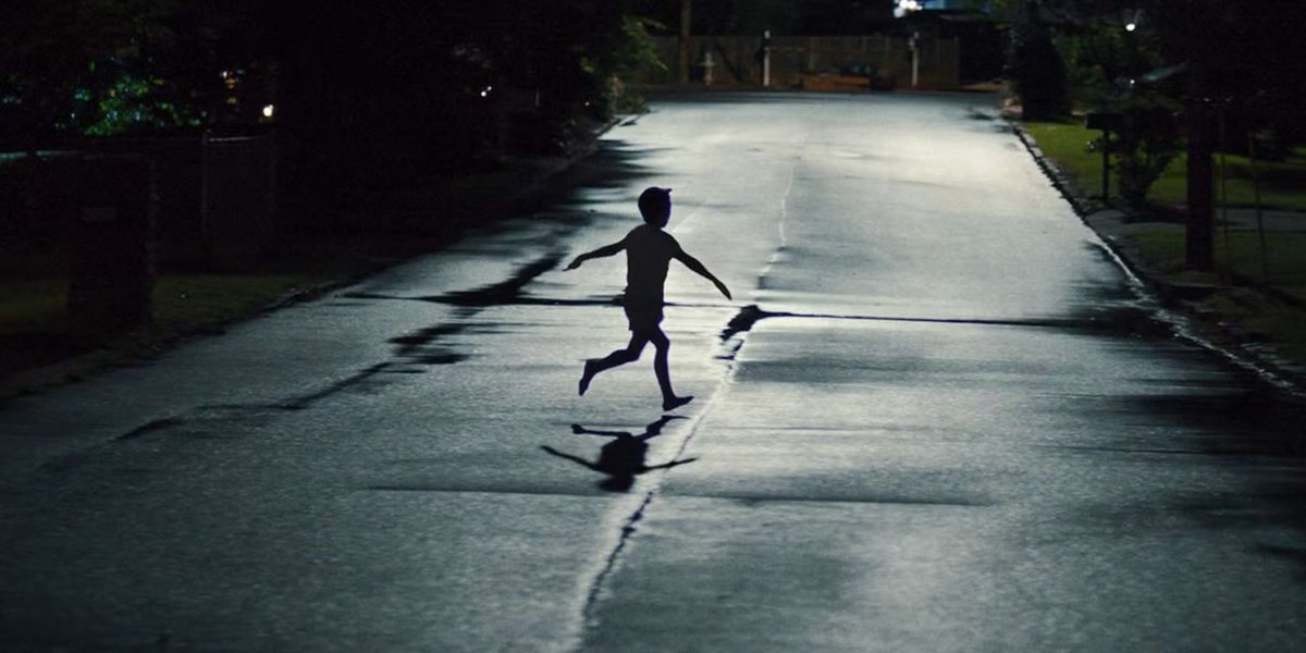 Running around my living room like this because HORROR JUST WON AN OSCAR.