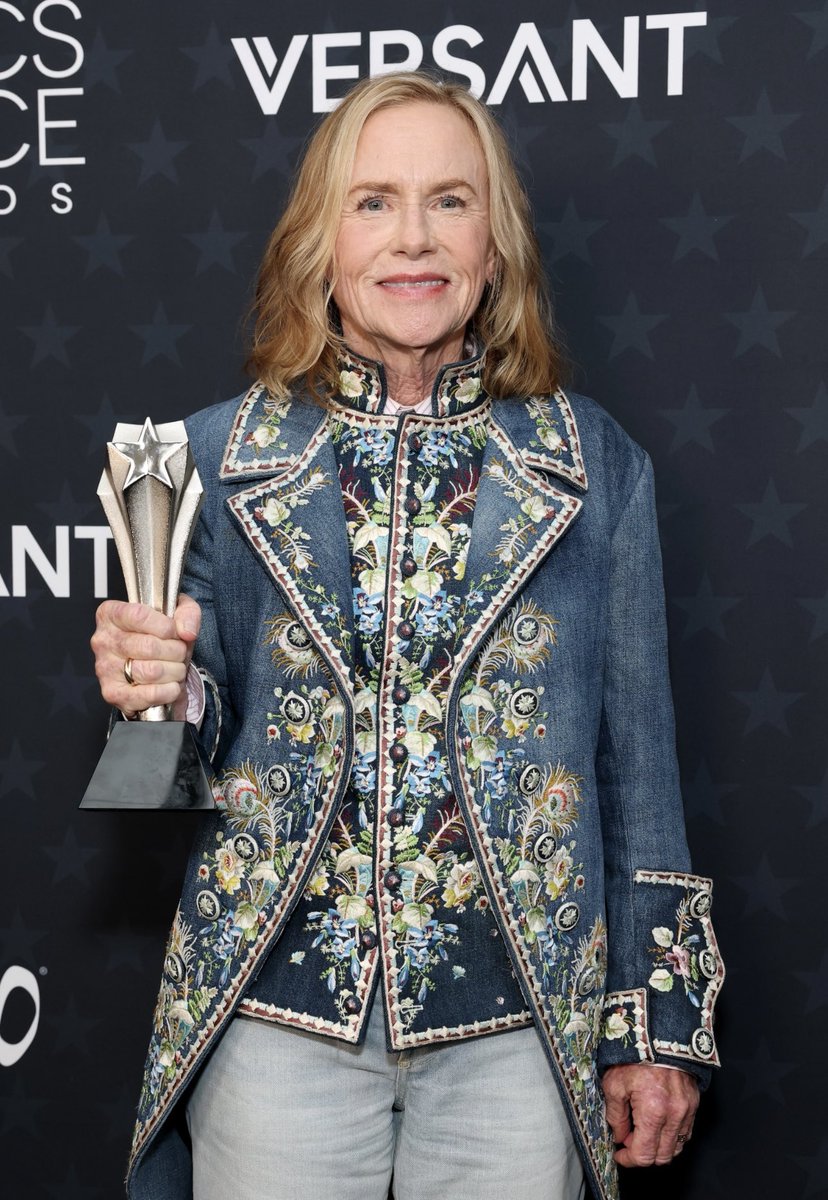 Critics Choice Awards tweet media