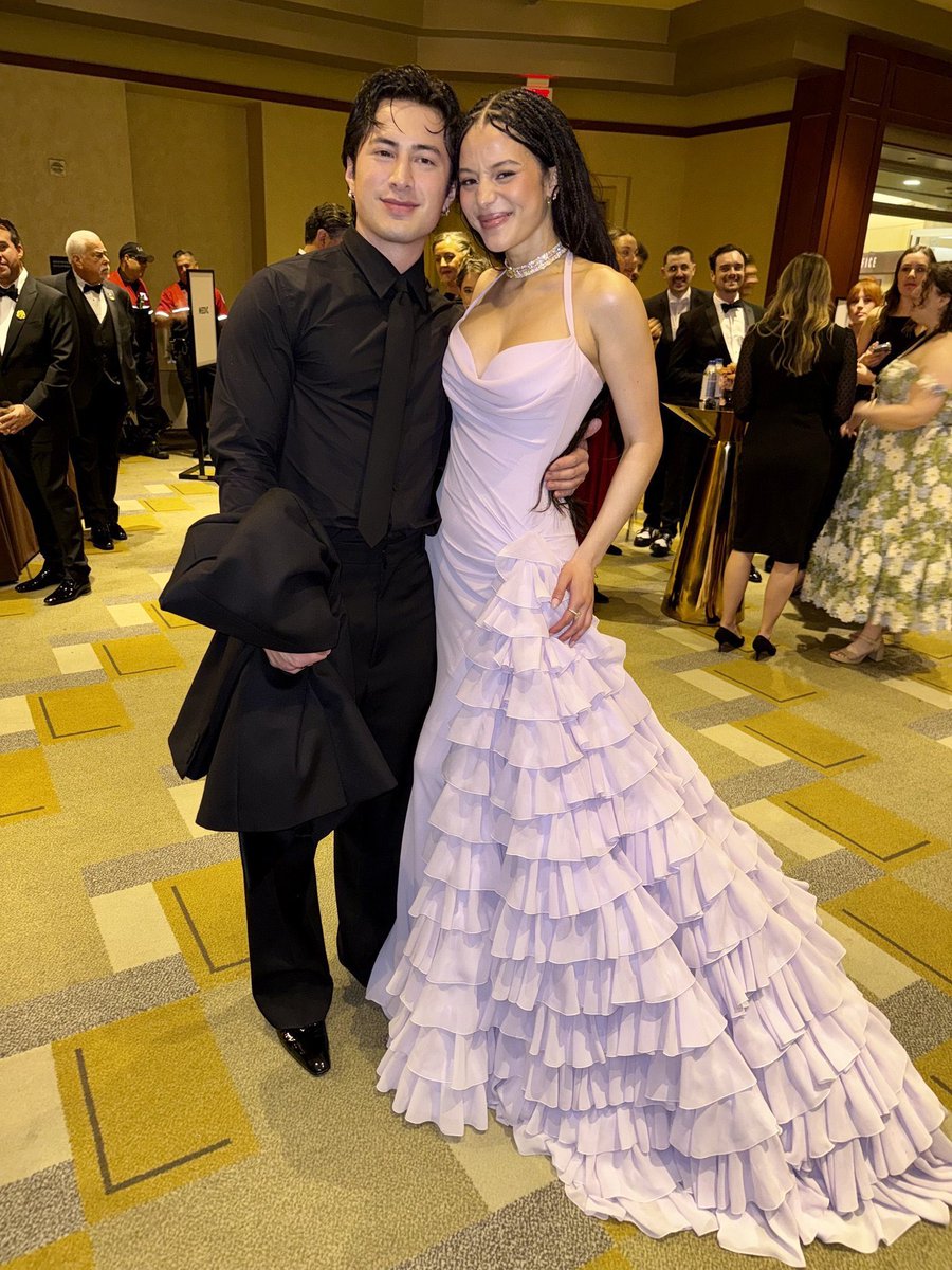 BuzzingPop's tweet photo. Hudson Williams and Chase Infiniti thread the room with intensity, their poise as precise as it is irresistible at the #Oscar. https://t.co/ca64GvZgbH