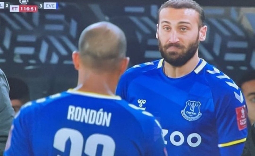 gunduzzi tweet media