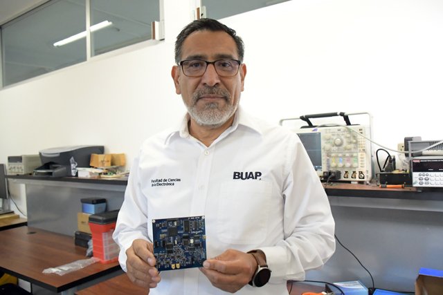 📢 Electrónica aplicada, en el Laboratorio #SLED de la <a href="/BUAPoficial/">BUAP</a>
Vía <a href="/EstiloUPuebla/">Estilo Universitario</a>
estilouniversitario.mx/electronica-ap…