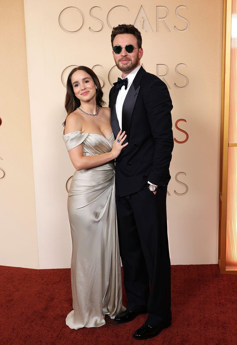 Chris Evans Chile tweet media