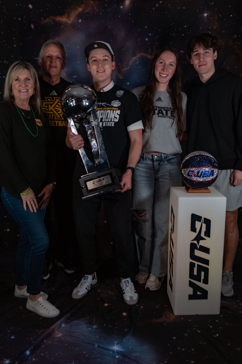 Jamie Baker tweet media