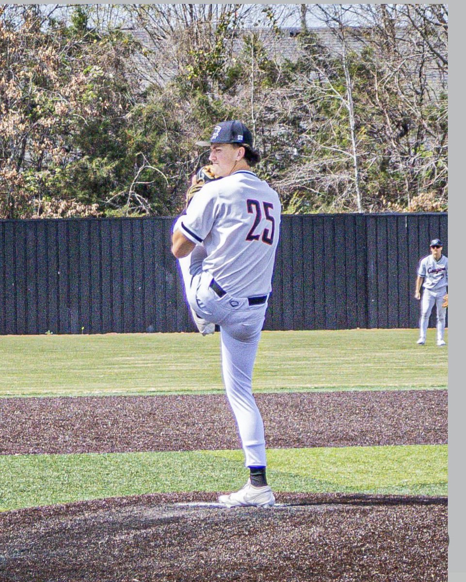 KingstonG23's tweet photo. My first varsity start as a freshman. 4IP 3H 0ER 5Ks
Got the win 14-1. 
Defense was 💪 and the bats were 🔥! https://t.co/emG9Pccc9i