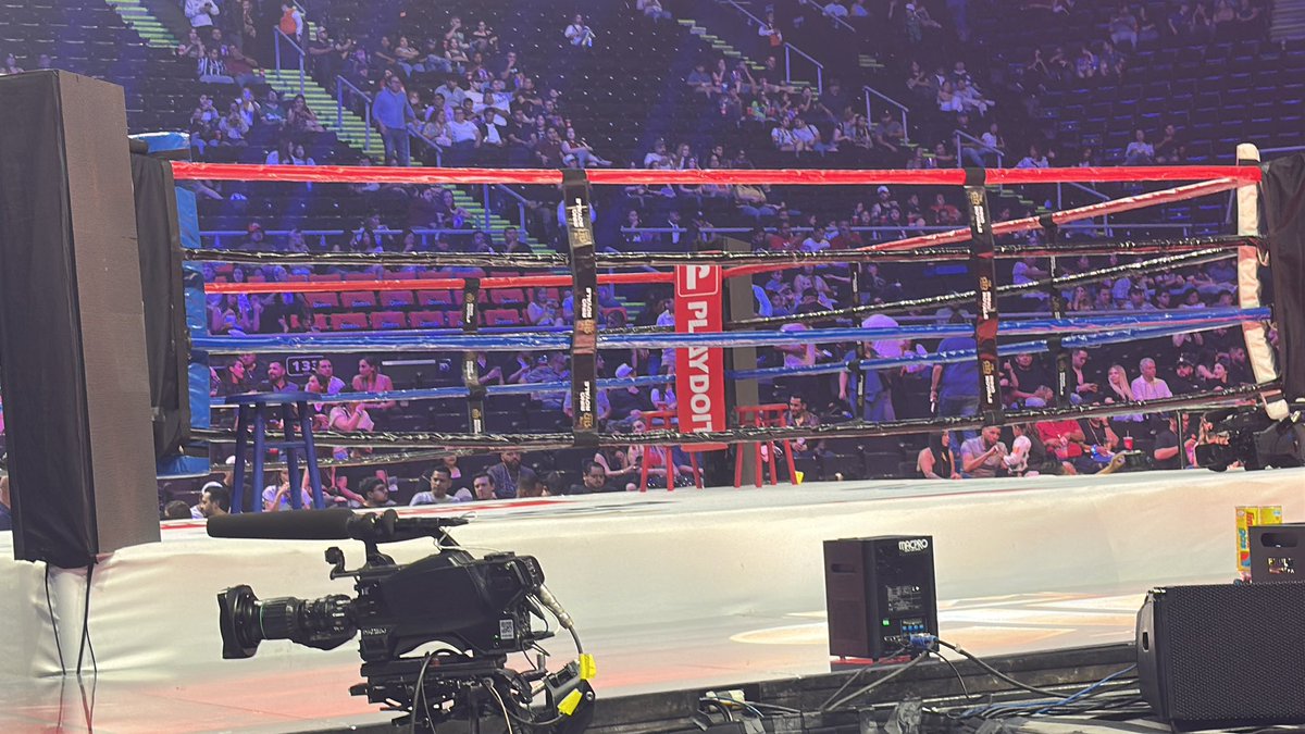 Karen🌙🩸 tweet media