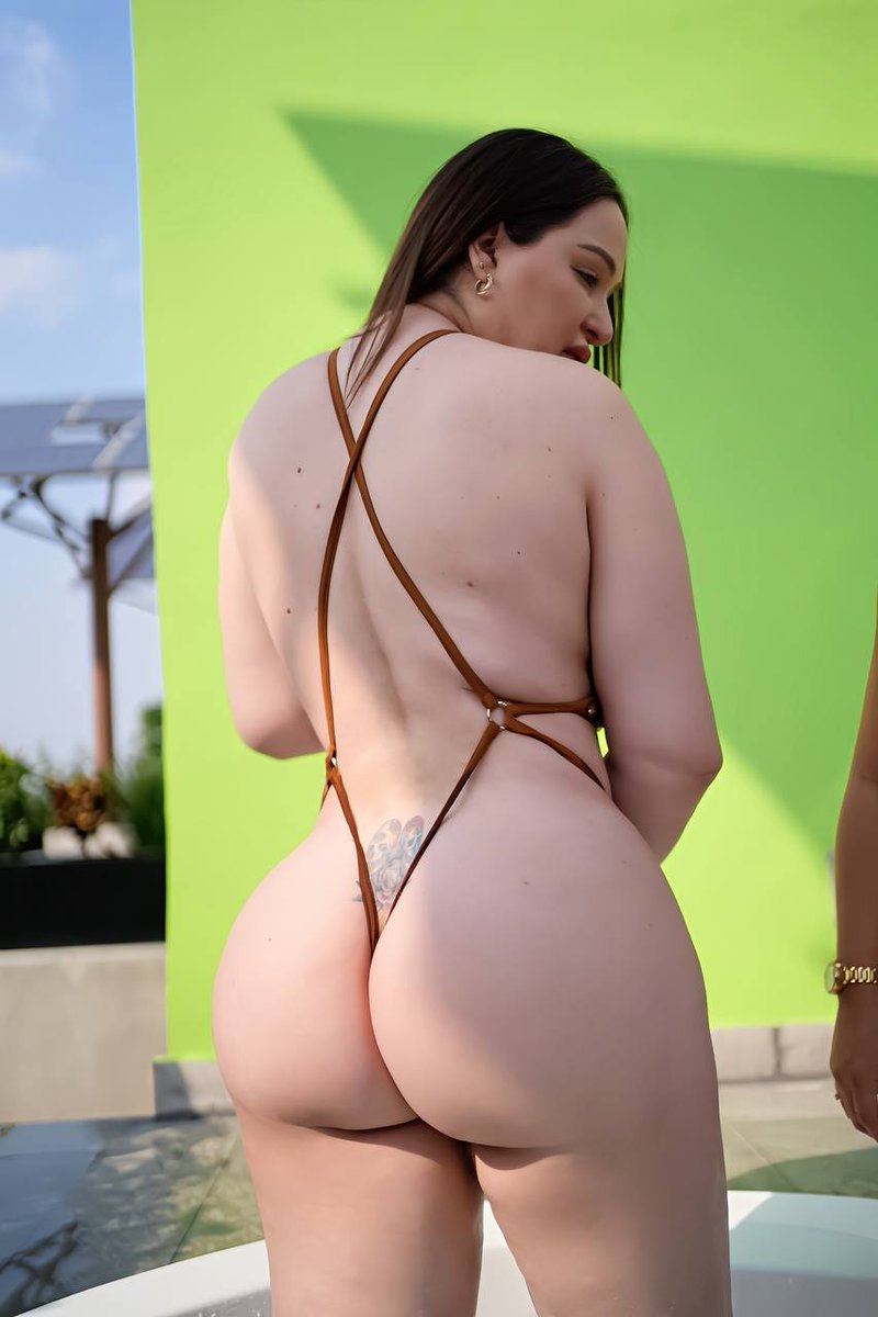 Loree Love 🔞 DM to collab🥰 0.93% Top tweet media