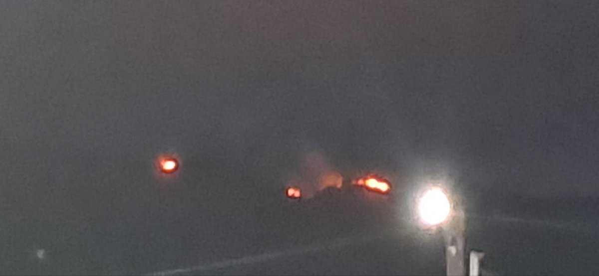 DiazMximo's tweet photo. Se quema #SierradeNeyba en este. Si eso se ve asi desde #Neyba a 25 km de distancia.  Imagínese @SENPA @EuricSanti @DARIANVARGAS_A @AmbienteRD @ https://t.co/rjxJaS3S1w