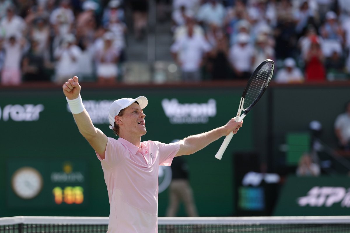 atptour's tweet photo. Absolute sin-ema 🍿 

#IndianWells https://t.co/vRTt7lx4H9
