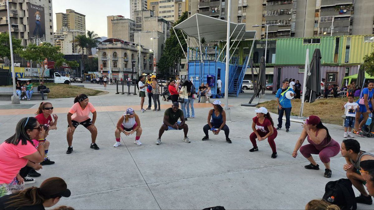 Gran Misión Venezuela Joven tweet media