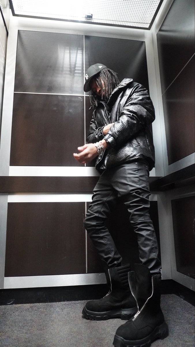 00FuckFA's tweet photo. https://t.co/pxjuKeDOCR