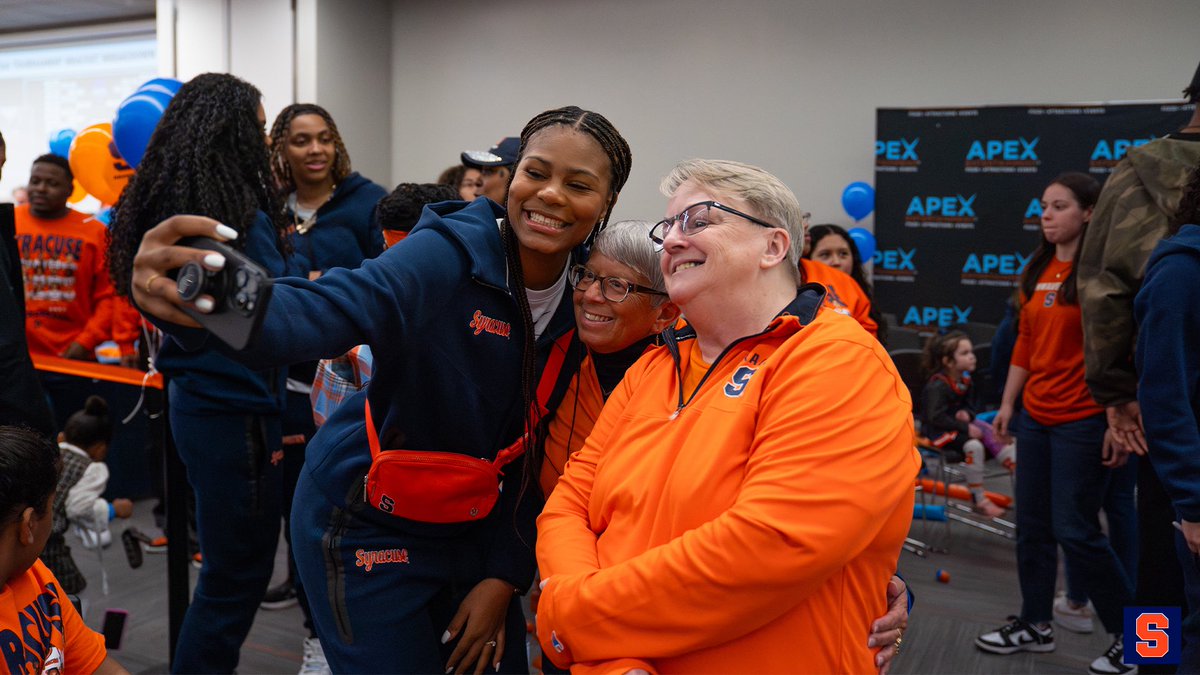 Syracuse Women's Basketball tweet media