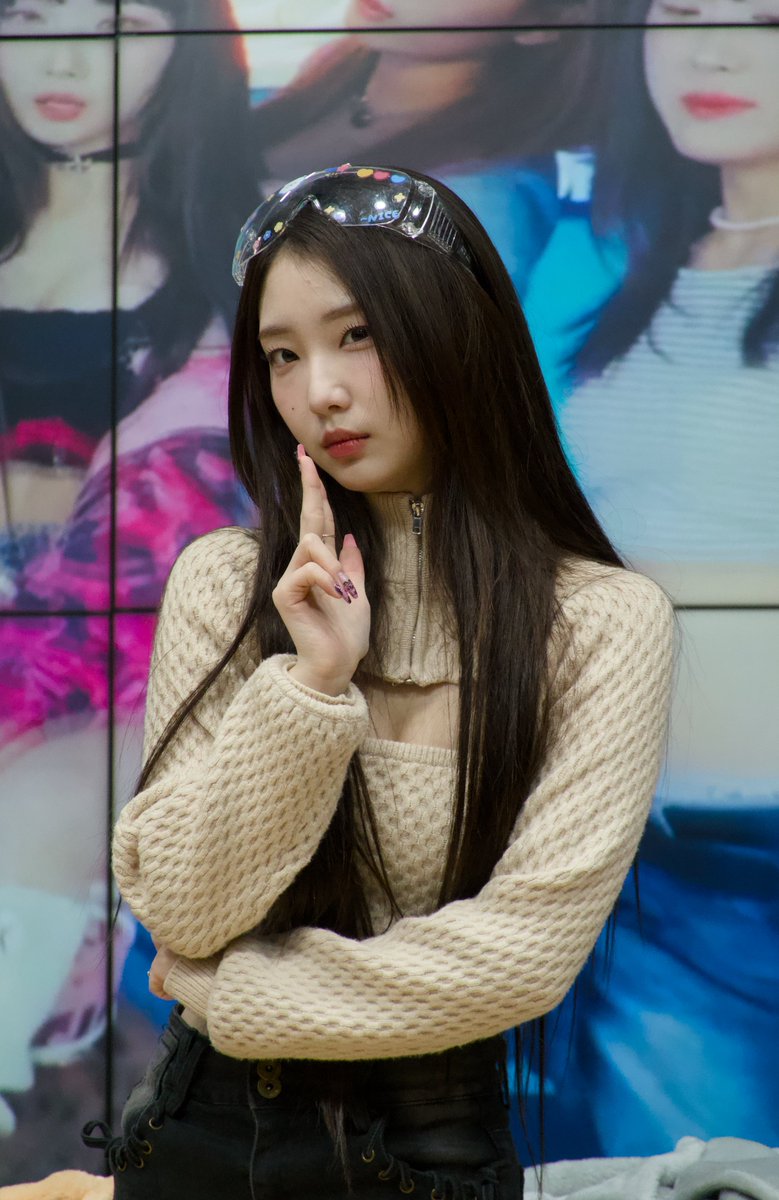 s24m's tweet photo. 260315 Yeojin MusicPlant Fansign  #여진 #YeoJin #Lv1 #Sugartalk #YeoJin_Lv1 #MUMW

@YJ_officialtwt https://t.co/gzSpjgCXzv
