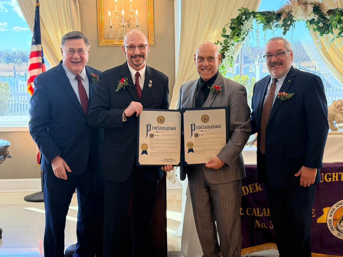 Dean Murray tweet media