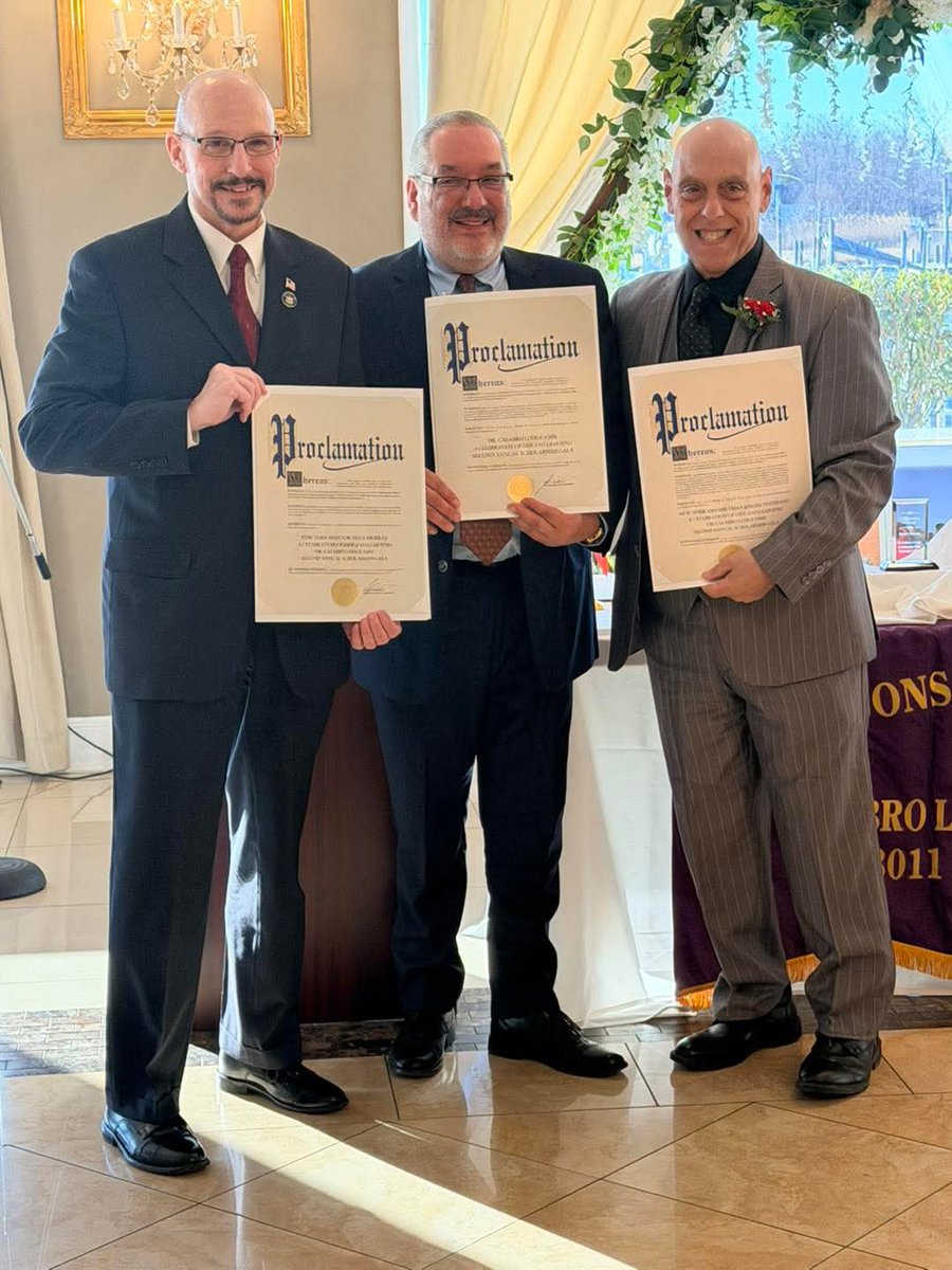 Dean Murray tweet media