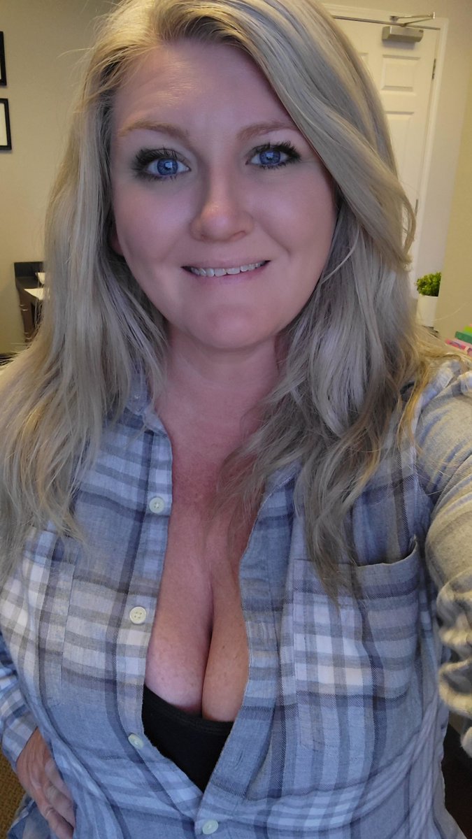 Ms Zoesx tweet media