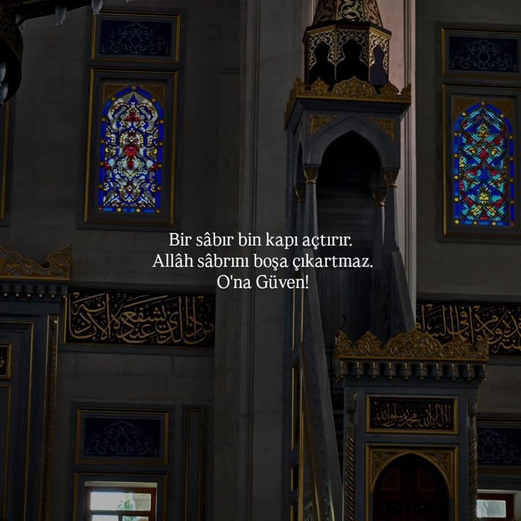 "Bir yılda olmayan, bir anda olur.
Allah'a güvenin.."

kadir gecesi