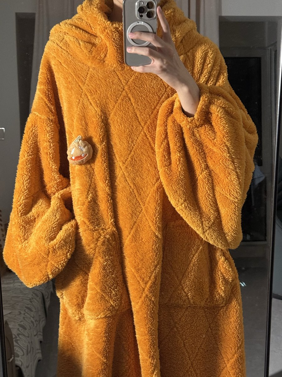 请主人奖励小H tweet media