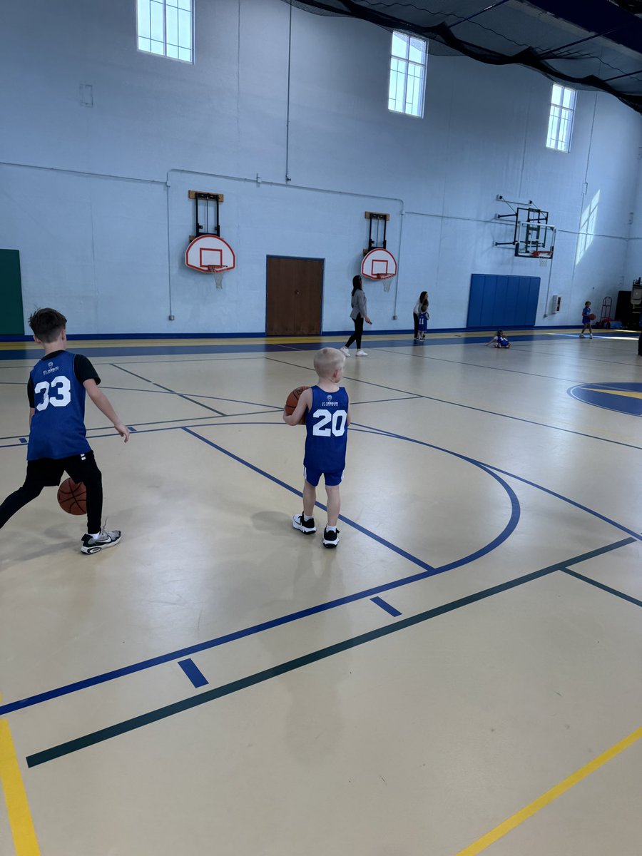 johnwaynebuzz's tweet photo. Change to #20 for the 6-8 yr old league @HunterWalston35 .  Coach Tamm says he reminds him of you as he won’t leave the gym 🤣 https://t.co/OkaSNeAlwW