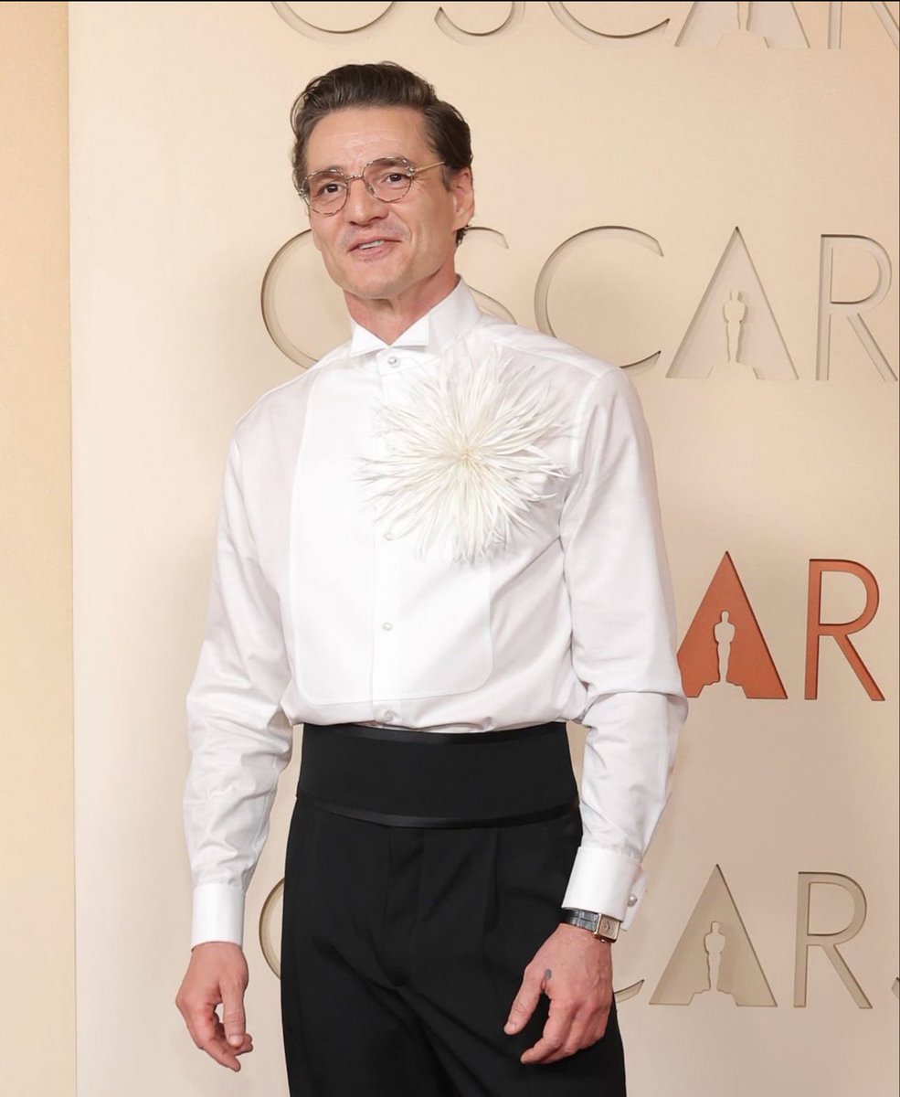 sʞuɐɹɟ ᖭི༏ᖫྀ ❀ tweet media