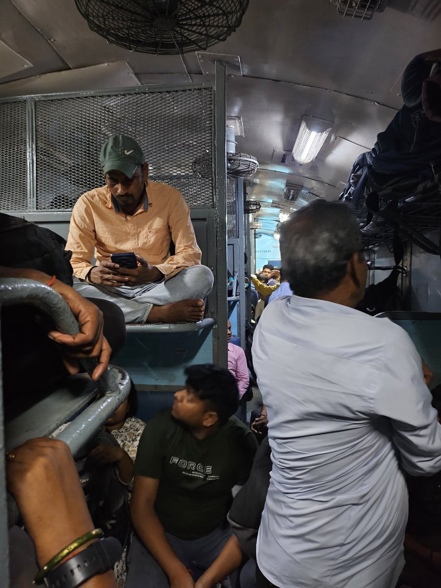 Mr. Void tweet media