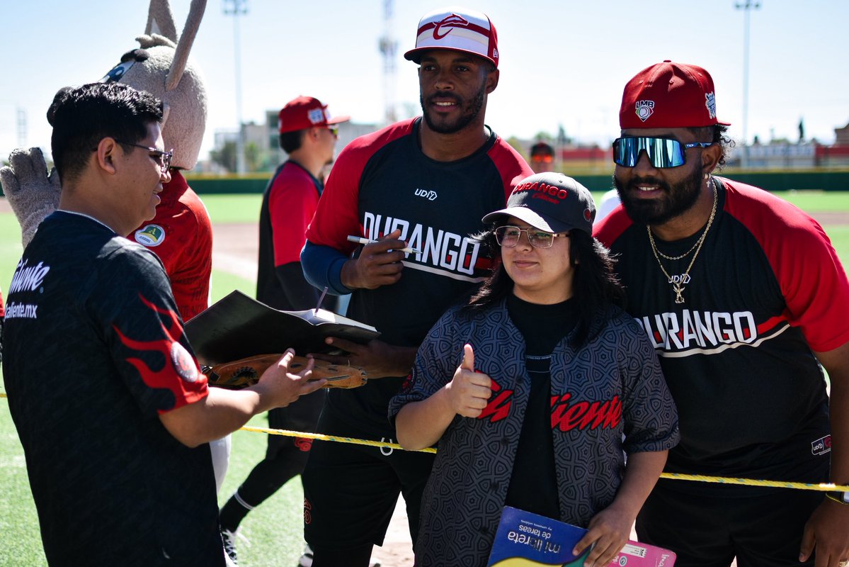 Caliente de Durango tweet media