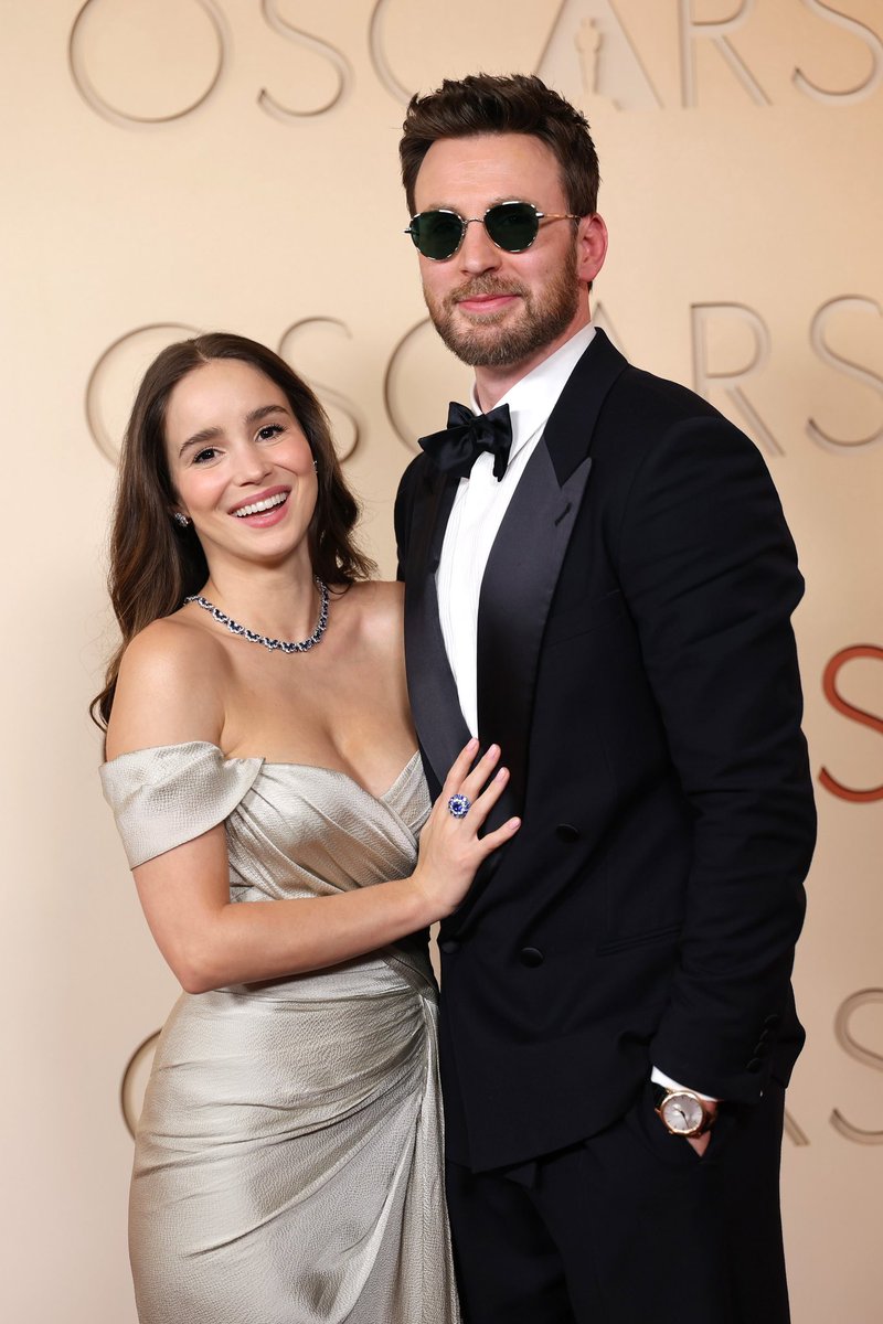 Chris Evans Chile tweet media
