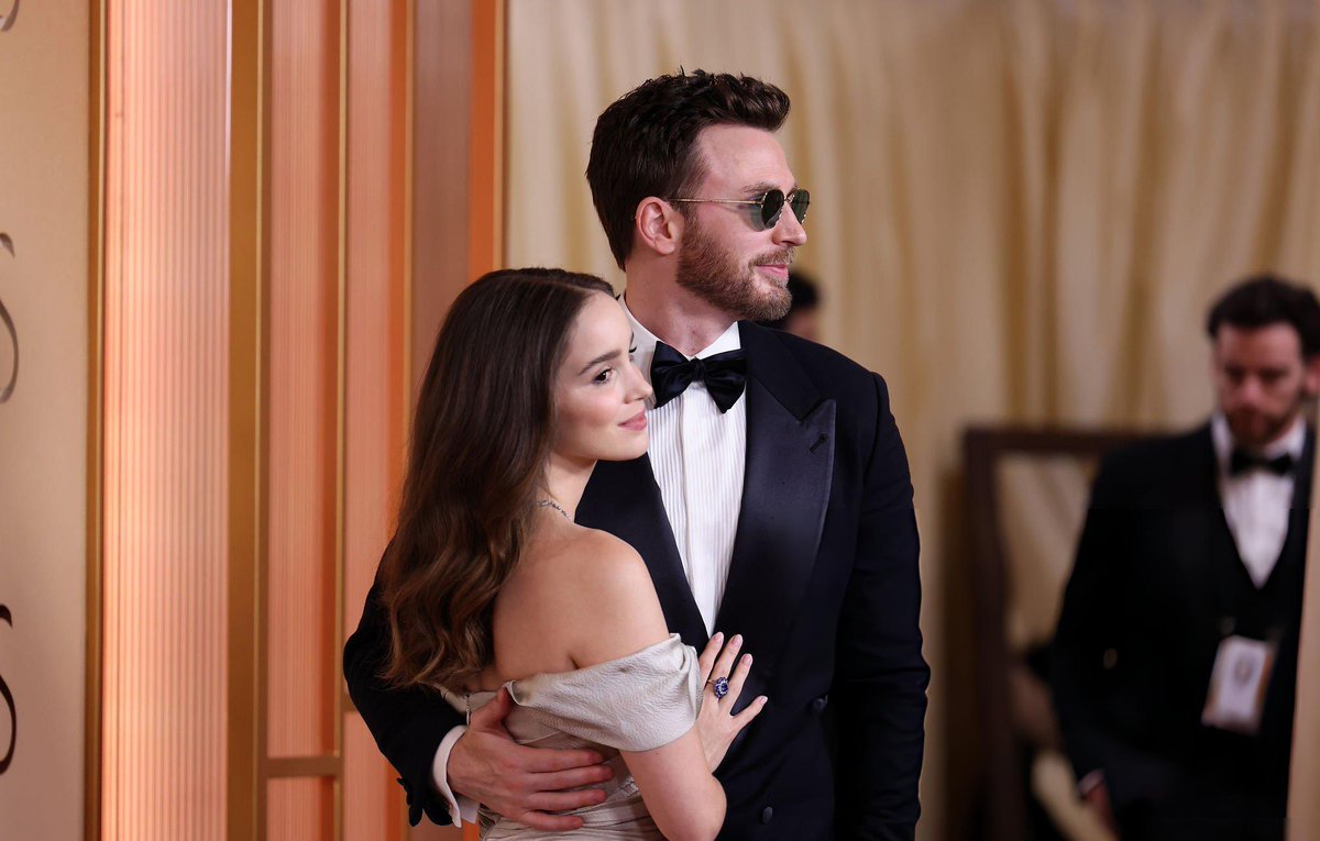 Chris Evans Chile tweet media