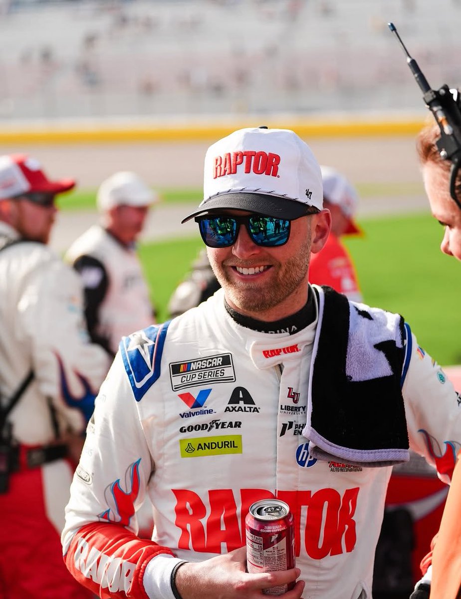 𝐏𝐀𝐑𝐎𝐃𝐘┊ Not @WilliamByron tweet media