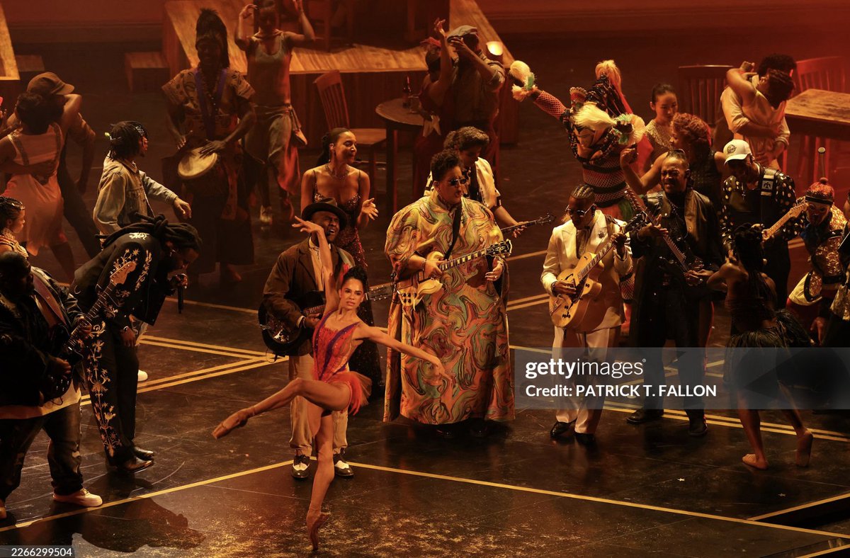 philip lewis tweet media