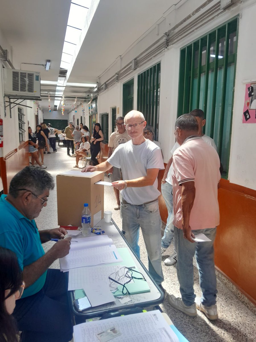 colorichards's tweet photo. #15M 🗳 #PJBonaerense
Participando de las #EleccionesInternas 🗳 del @BonaerensePJ ✌🏻❤️, apoyando al Compañero #JuanAlbertoVerardo de nuestra Agrupación #MejorSanMiguel 🇦🇷 https://t.co/yXd13GpFL3