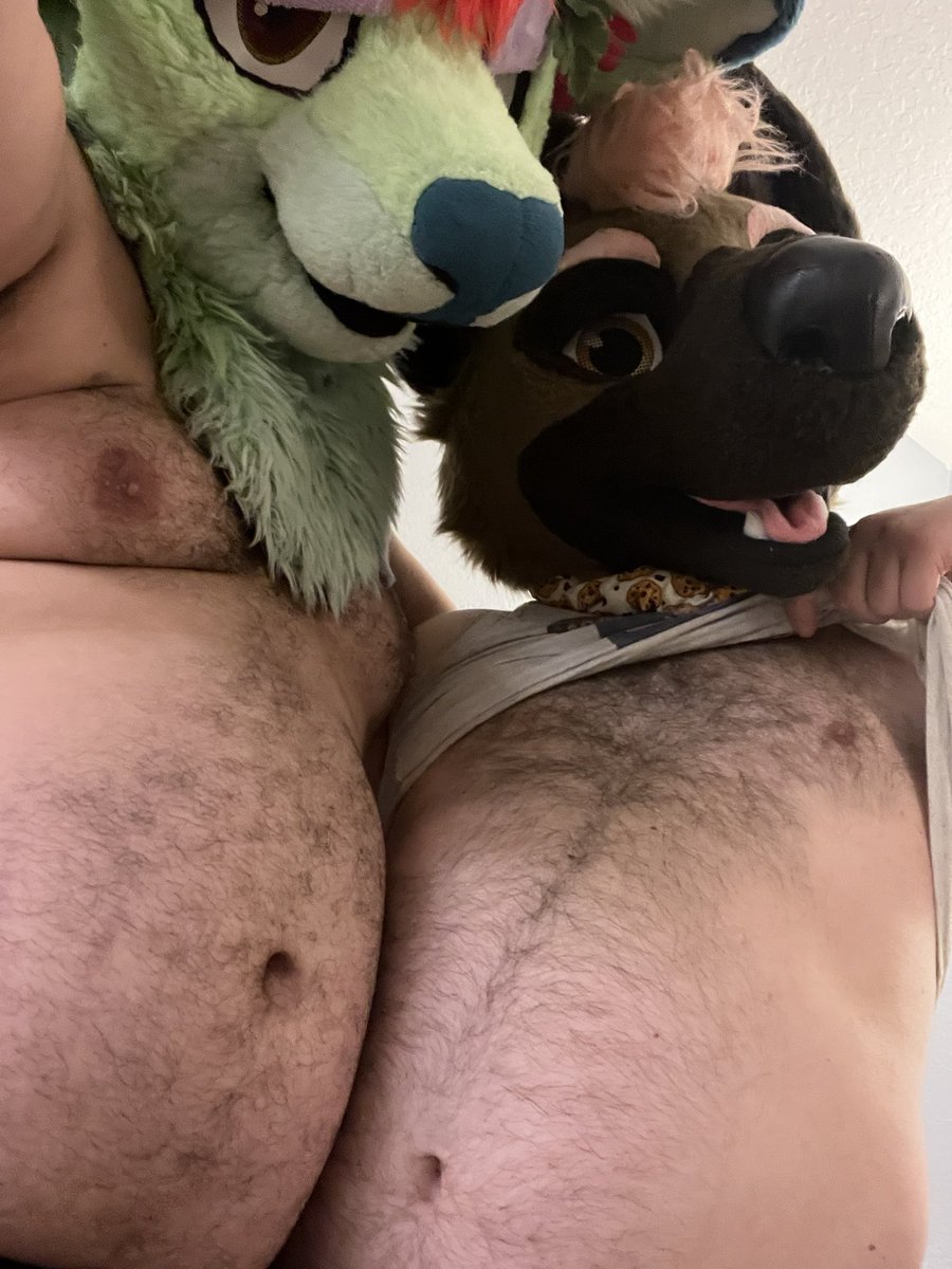 mp9starlight's tweet photo. @frogwheeldrive yeah this guy definitely isnt white because his dads ancestry test said hes 15% latino. for sure man. dumb retard
https://t.co/4ueo8uOf96