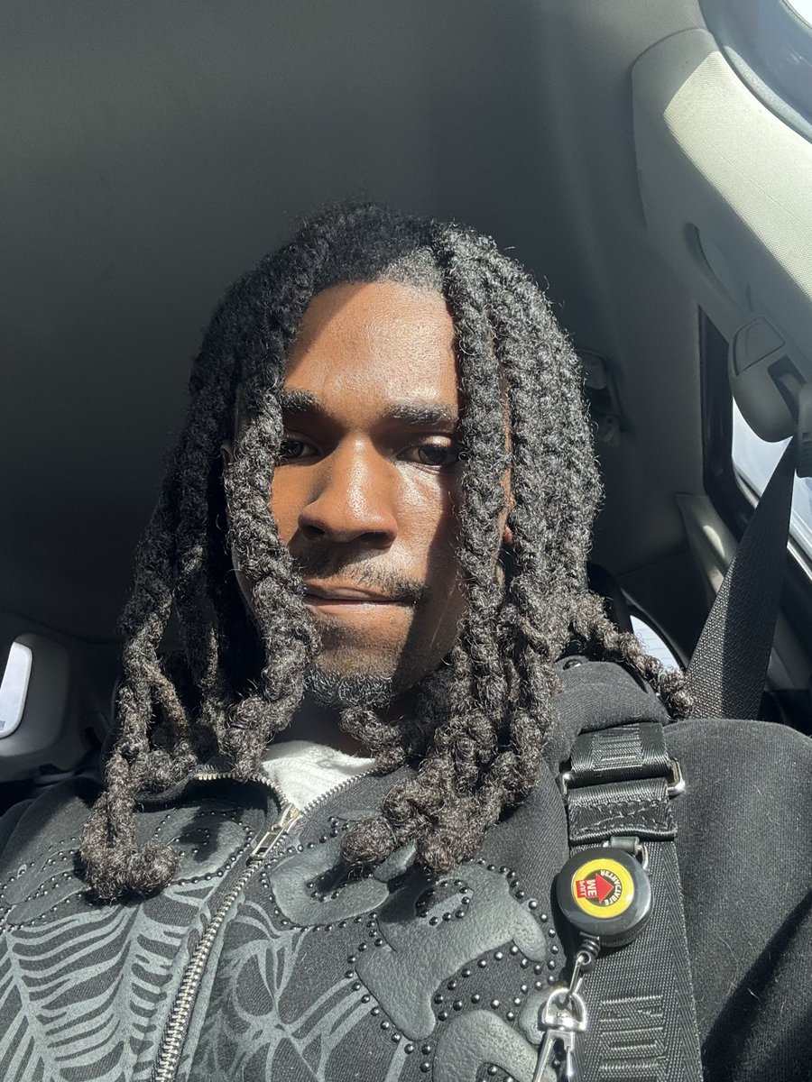 user🅱️ tweet media