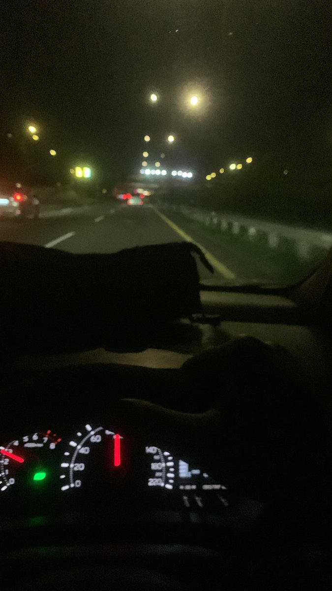 emonnyet's tweet photo. supir mudik adalah impian semua anak cowo alias bad trip https://t.co/wP8MRtZPln