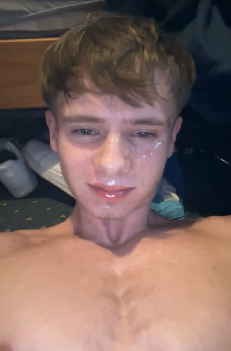 Young Cruel Master 😈🦶🇵🇱 (2,5k) tweet media