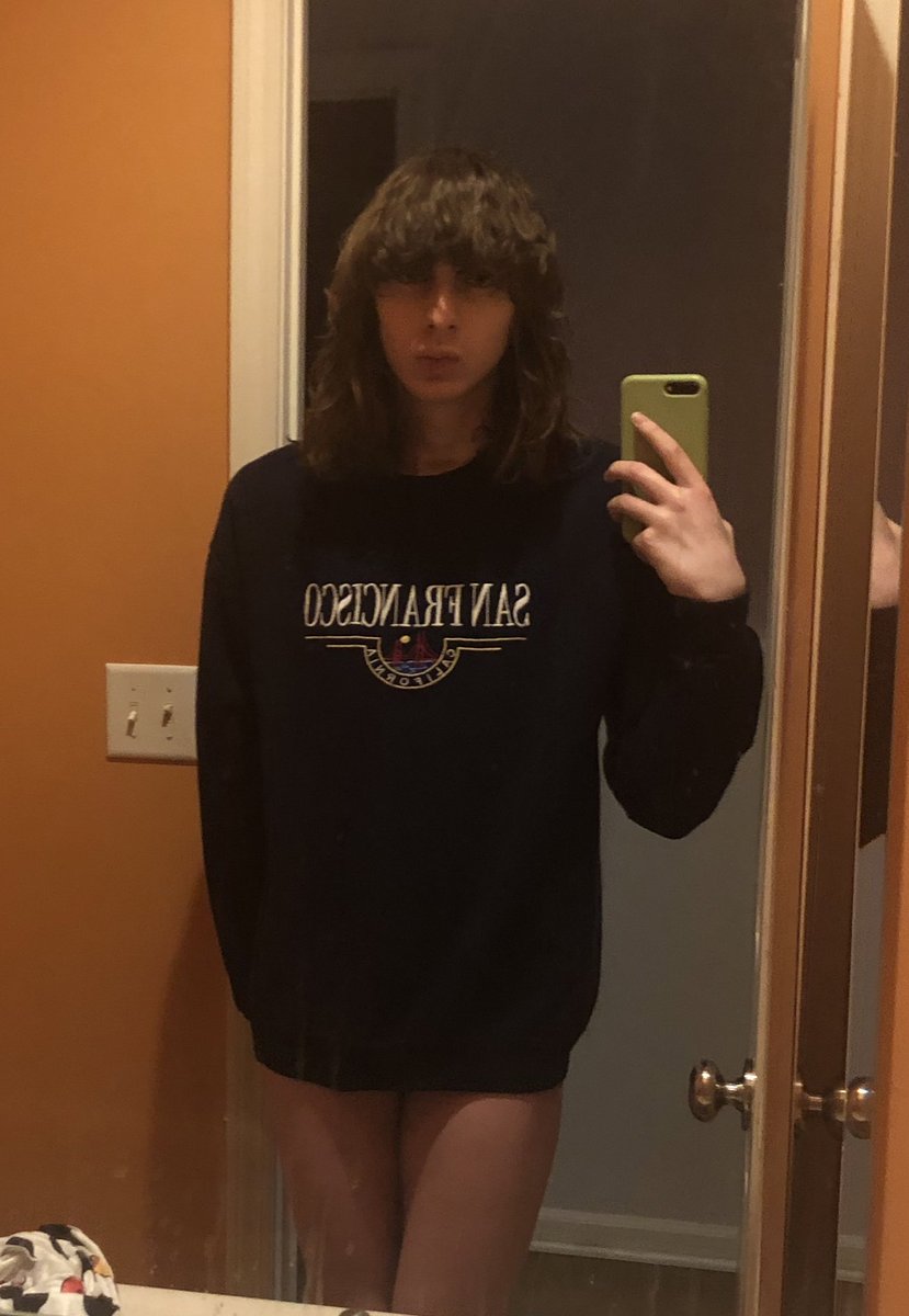 Emi 🍉 tweet media