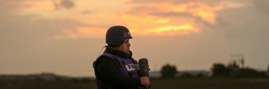 كرماً منكم مساعدتي في نشر هذا الحساب، فقد قام X بحذف حسابي ومن غير سابق إنذار وذلك في إطار حربه على المحتوى الفلسطيني أتمنى منكم متابعتي على هذا الحساب ونشره حتى نستمر في فضح جرائم الاحتلال وإيصال صوت فلسطين إلى العالم ونسأل الله أن يستعملنا وإياكم لنصرة دينه وإعلاء كلمته