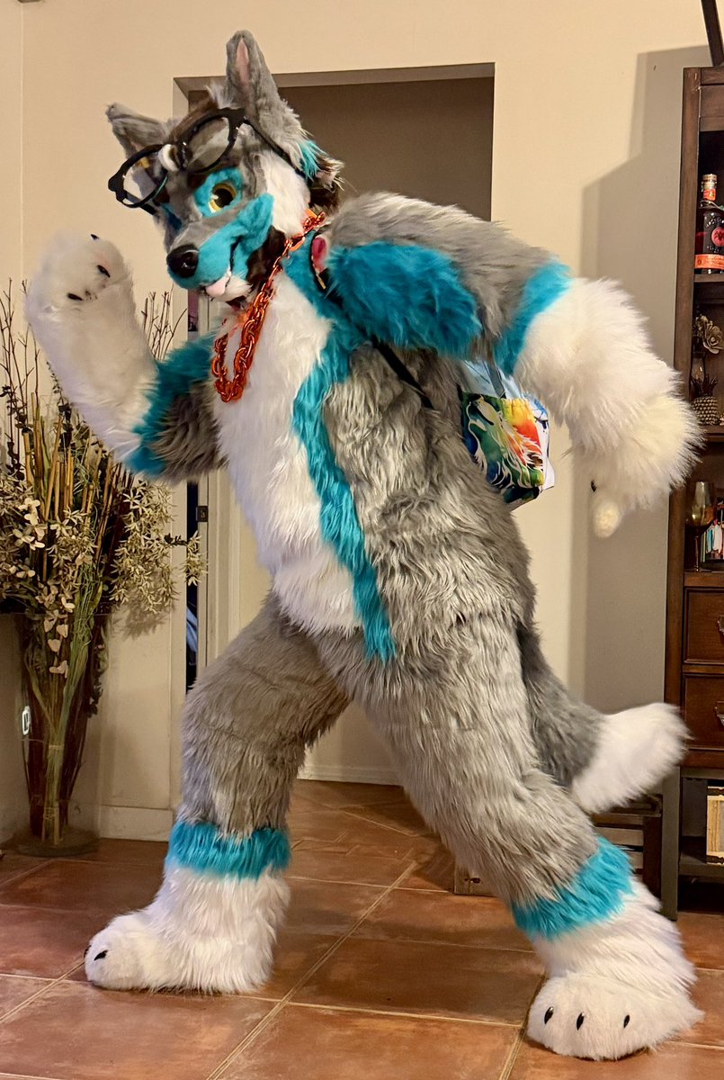 KynenPup's tweet photo. The past week I have dove straight into knocking out a good portion of my fursuit. Am I making it the “traditional” way? No. But I’m enjoying myself learning how to do this. 😊 https://t.co/pKyQMdVKBb