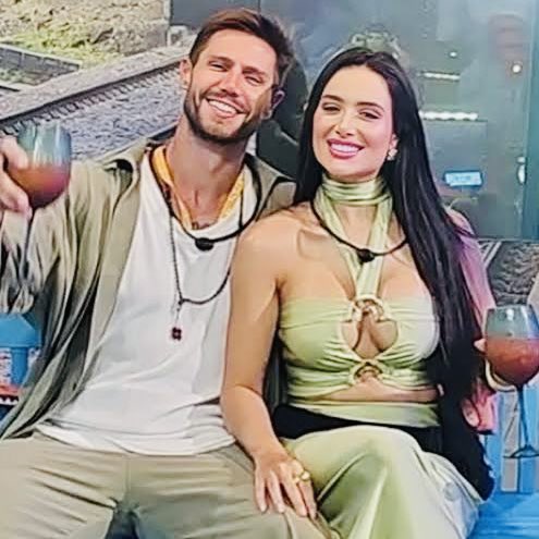 selinhoazulbr's tweet photo. 🚨URGENTE: Jonas e jordana já tem contrato certo com a Havan para quando saírem do #BBB26 eles serem garoto e garota propaganda da Havan na copa do mundo. 

Segundo informações prévias, o contrato
é de 1,5 milhão reais durante a copa.

PARABÉNS A DUPLA 👏👏👏 https://t.co/YeWhbB6int