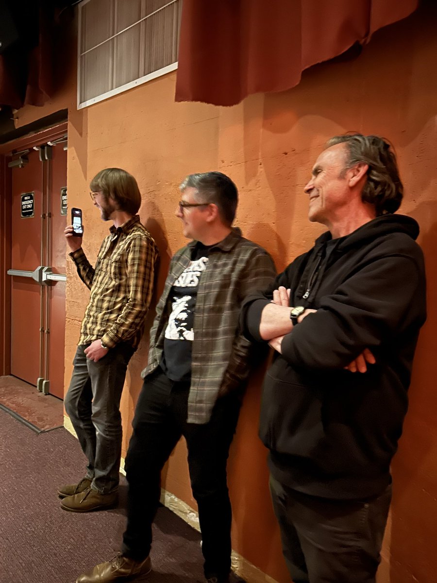 Split Tooth Media tweet media