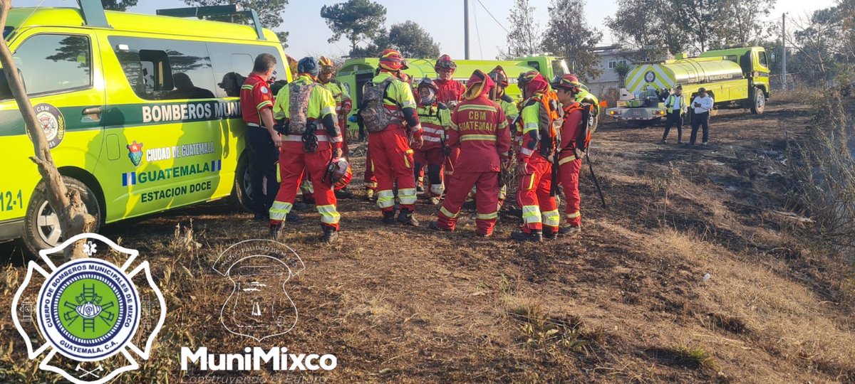 BomberosM_Mixco's tweet photo. #INFORMACION2026| 🇬🇹
#BOMBEROSMUNIMIXCO

#AMPLIACION 
#INCENDIO_FORESTAL
Aldea Sacoj Grande zona 6 de Mixco

Más de cinco horas los @BomberosM_Mixco, los @bomberosmuni y Bomberos de @ConredGuatemala laboran en el control y supresión de incendio forestal. https://t.co/nK7O5zh3qY