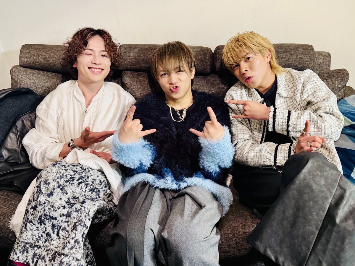 Shogo_Suzuki_'s tweet photo. 幸ちゃんのイベントに卓也と♪
ココア男。
懐かしいですね。
大好きな2人です。
2人とも誕生日おめでとう🎂
#ココア男
#井出卓也
#米原幸佑 https://t.co/1VuwlrYWsQ
