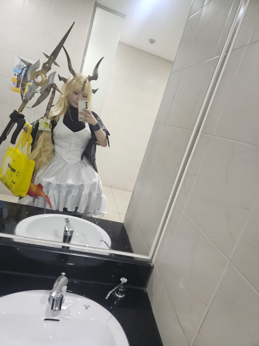 ๋ค๋์ด๐ tweet media