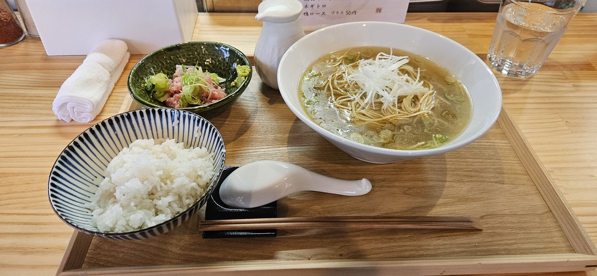 こうじ tweet media