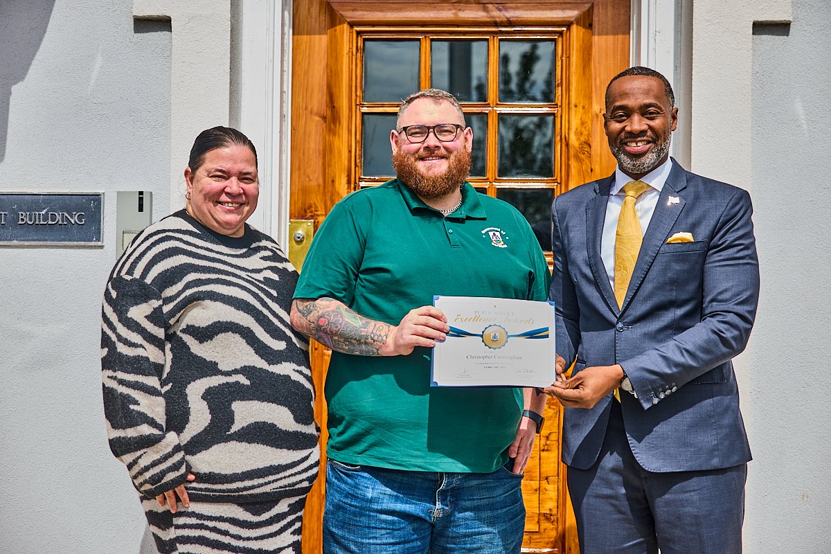 Premier David Burt tweet media