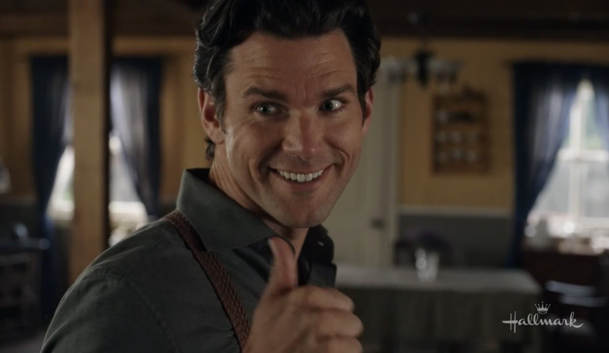 janettemsu's tweet photo. This face tho. 🤣 It says “I’m trying to be confident but boy, am I nervous!” 🤣 You got this, Nathan! #Hearties @hallmarkchannel @hallmarkwcth @schearthome https://t.co/AsFdOlcn1O