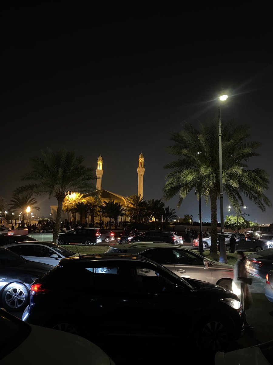 40tll's tweet photo. ليلة 27 رمضان 🌙

"ﺍﻟﻠﻬﻢ ﺍﻥ ﻛﺎﻧﺖ ﻫﺬﻩ ﻟﻴﻠﺔ ﺍﻟﻘﺪﺭ ﻓﺎﻗﺴﻢ ﻟﻲ ﻓﻴﻬﺎ ﺧﻴﺮ ﻣﺎ ﻗﺴﻤﺖ ﻭﺍﺧﺘﻢ ﻟﻲ ﺑﺎﻟﺴﻌﺎﺩﺓ ﻓﻴﻤﻦ ﺧﺘﻤﺖ، اﻟﻠﻬﻢ اطل اعمارنا في طاعتك واجمع ارواحنا في جنتك https://t.co/dykVY6Xag4